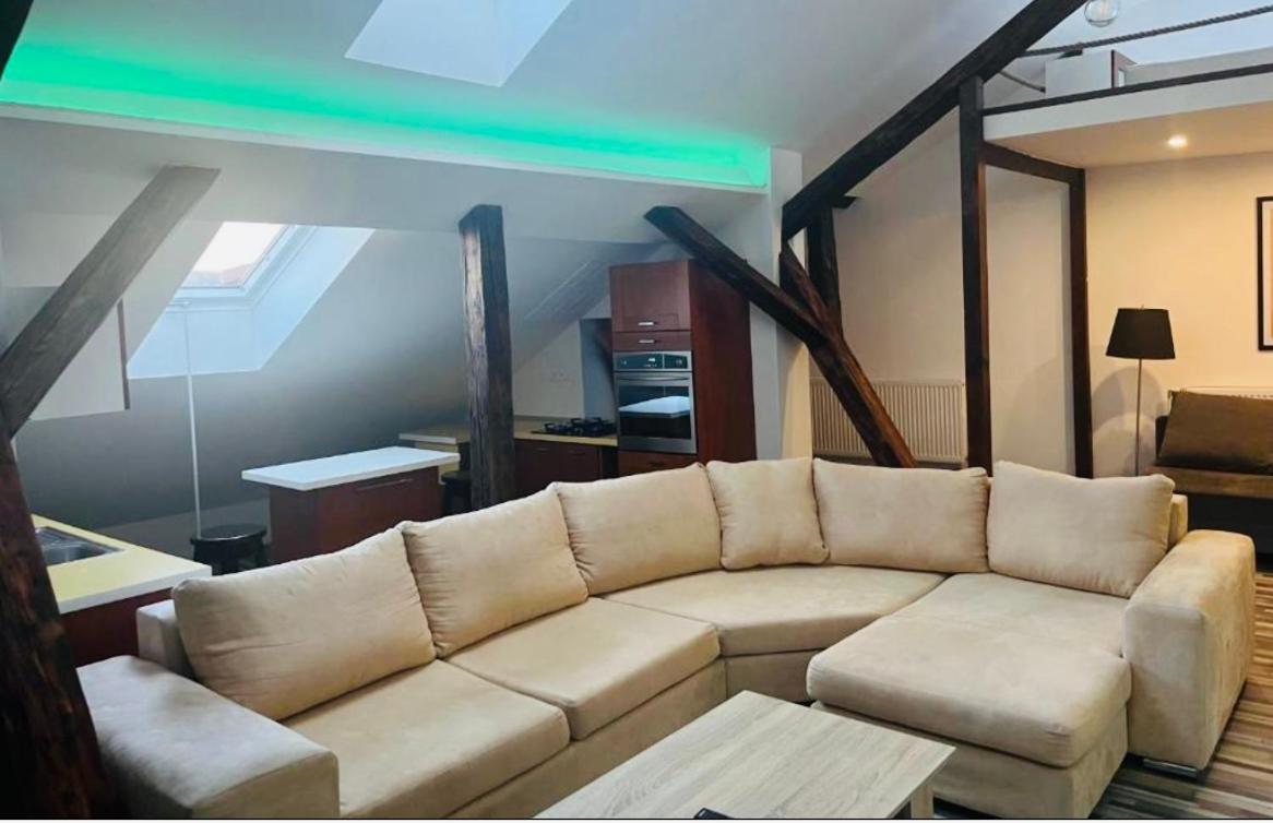 Jokai Apartman Komárno エクステリア 写真